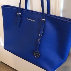 Michael Kors Jet Set Travel Medium Tote